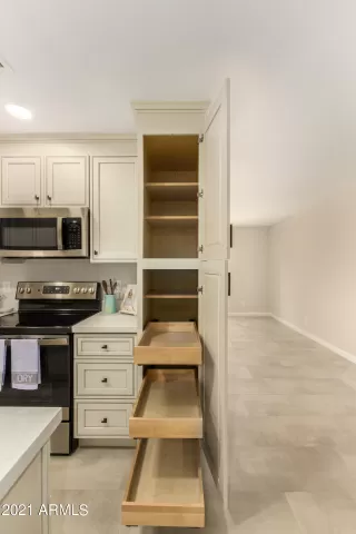 Photo #5: 6301262 Listing 