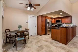 Photo #3: 6301278 Listing 