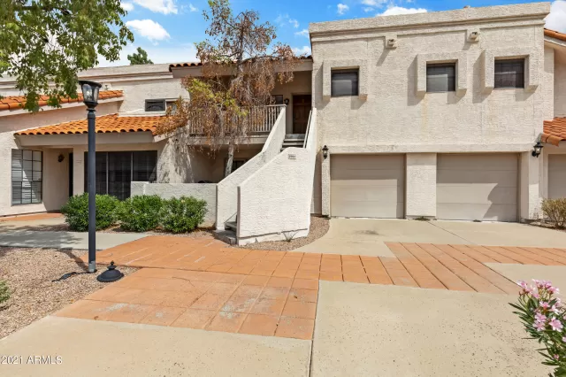 MLS: 6301304 Condo For Sale