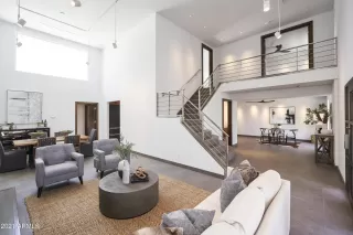 Photo #5: 6301342 Listing