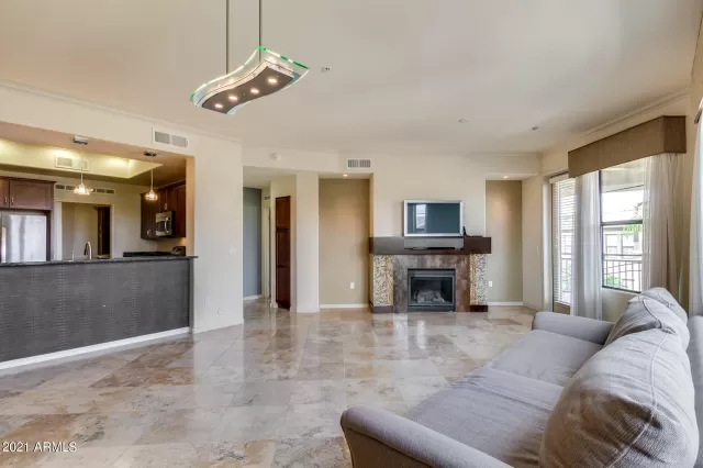 MLS: 6301373 Condo For Sale