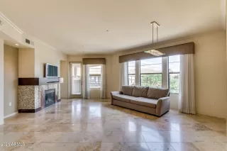 Photo #6: 6301373 Listing