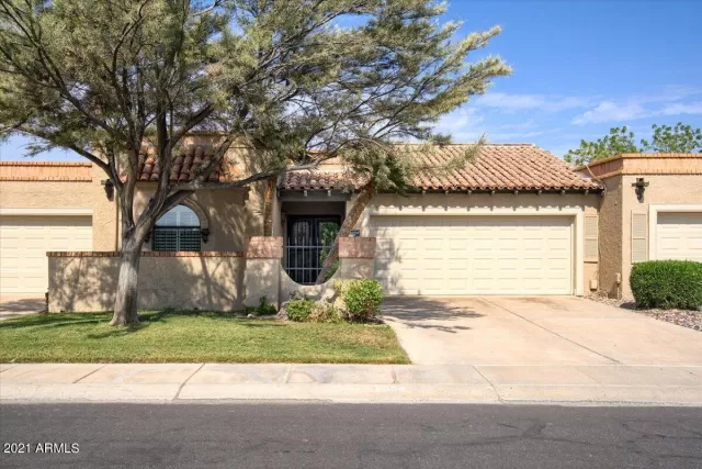 MLS: 6301387 Condo For Sale