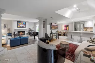 Photo #6: 6301387 Listing 