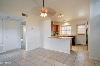 Photo #5: 6301457 Listing