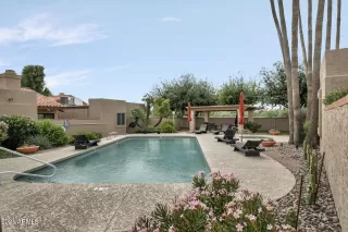Photo #2: 6301887 Listing 