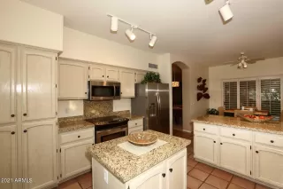Photo #4: 6302686 Listing