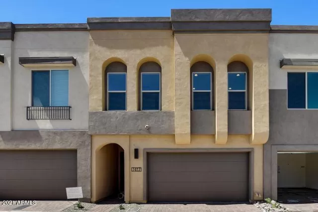 MLS: 6302692 Condo For Sale