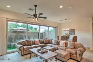 Photo #5: 6302692 Listing 