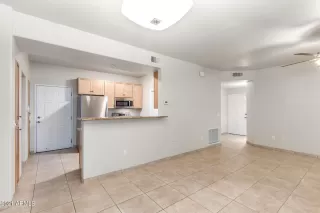 Photo #5: 6302785 Listing