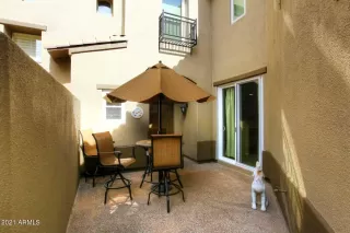 Photo #5: 6302830 Listing