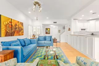 Photo #2: 6302892 Listing 