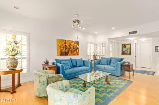 Photo #4: 6302892 Listing 