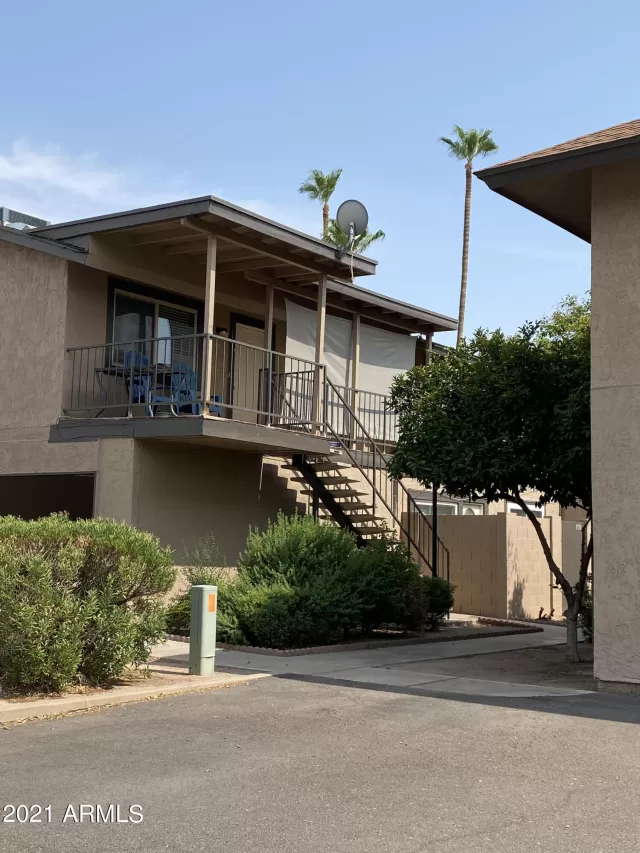 MLS: 6302966 Condo For Sale