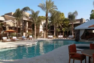 Photo #4: 6302996 Listing