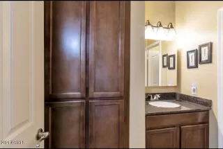 Photo #6: 6302996 Listing