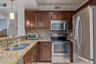 Photo #5: 6303023 Listing