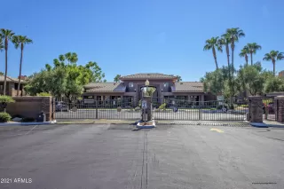 Photo #3: 6303101 Listing