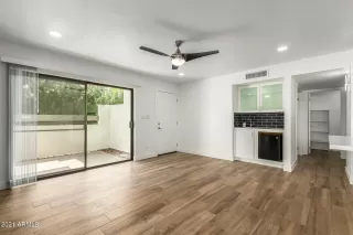 Photo #4: 6303666 Listing 