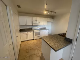 Photo #2: 6303839 Listing 