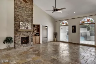 Photo #2: 6303866 Listing 