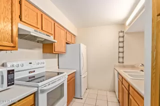 Photo #4: 6303914 Listing