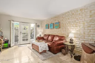 Photo #3: 6303930 Listing 