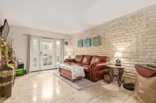 Photo #4: 6303930 Listing 