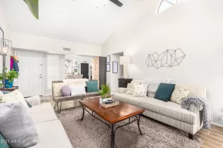 Photo #4: 6303993 Listing 