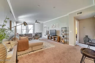 Photo #3: 6304309 Listing