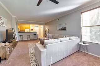 Photo #4: 6304309 Listing