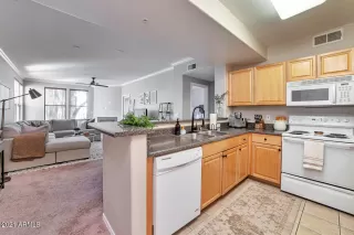 Photo #5: 6304309 Listing