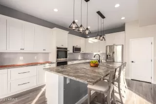 Photo #5: 6304471 Listing 