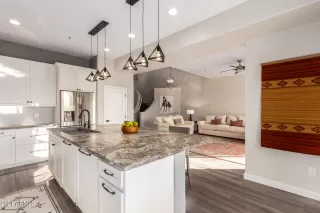 Photo #6: 6304471 Listing 