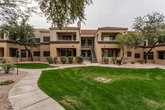 MLS: 6304911 Condo For Sale