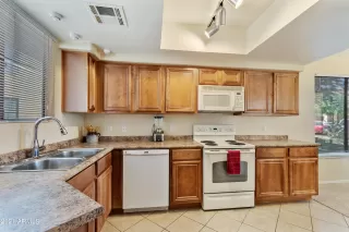 Photo #4: 6304987 Listing