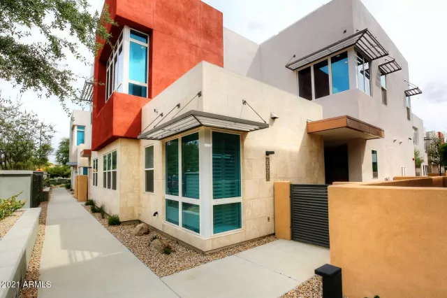 MLS: 6305463 Condo For Sale
