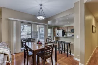 Photo #5: 6305500 Listing 