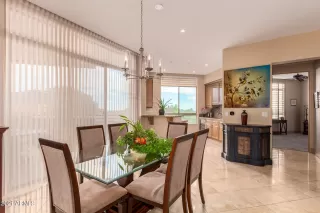 Photo #6: 6305671 Listing