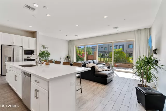 MLS: 6305798 Condo For Sale