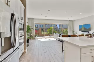 Photo #3: 6305798 Listing