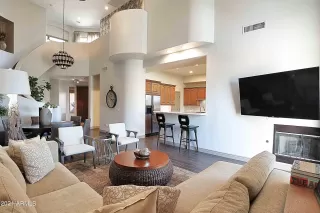 Photo #6: 6305875 Listing