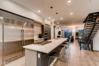 Photo #6: 6306181 Listing 