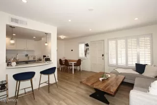 Photo #3: 6306330 Listing