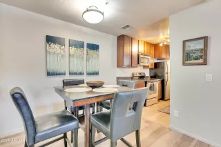 Photo #5: 6306415 Listing