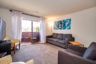 Photo #2: 6306431 Listing 