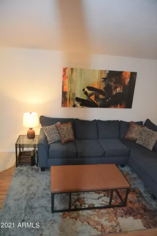 Photo #3: 6306697 Listing