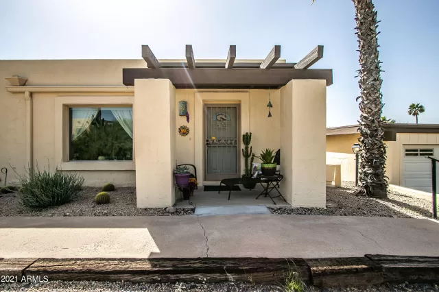 MLS: 6307015 Condo For Sale