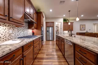 Photo #1: 6307158 Listing 