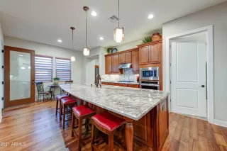 Photo #3: 6307158 Listing 